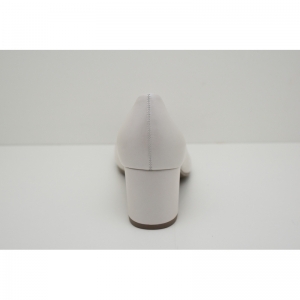 21.450.60 off white