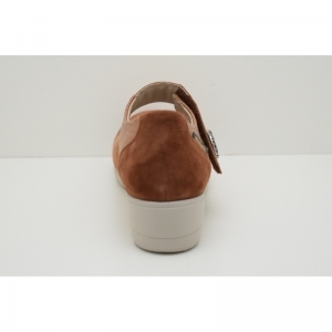 BATHILDA hazelnut