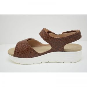 GRETA-48017-30276-G hazel